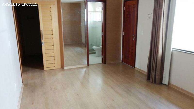 Casa à venda com 4 quartos, 242m² - Foto 21