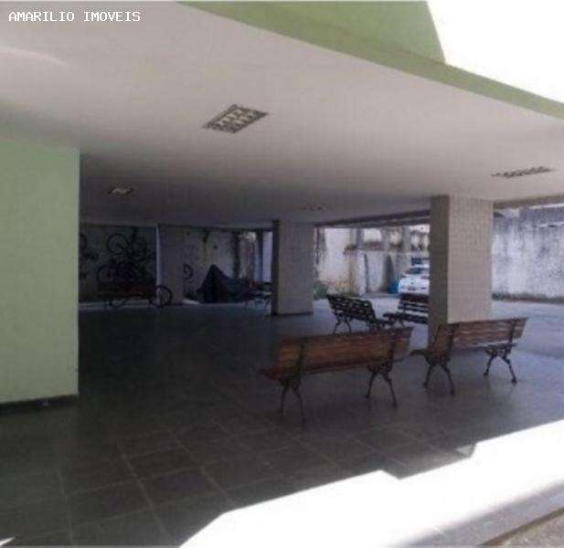 Apartamento à venda com 2 quartos, 75m² - Foto 13