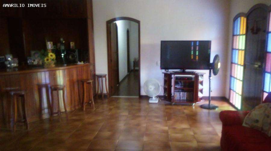 Chácara à venda com 4 quartos, 200m² - Foto 7