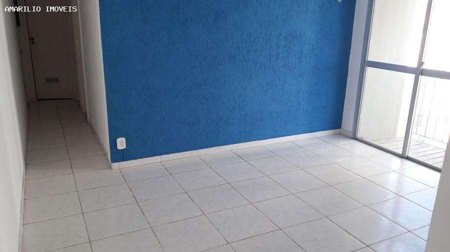 Apartamento à venda com 2 quartos, 66m² - Foto 2