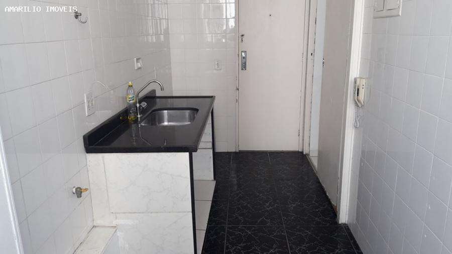 Apartamento à venda com 2 quartos, 66m² - Foto 7