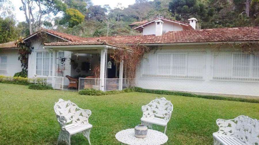 Chácara à venda com 4 quartos, 4590m² - Foto 1