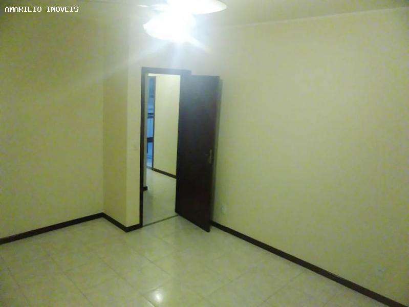 Casa à venda com 3 quartos, 450m² - Foto 5