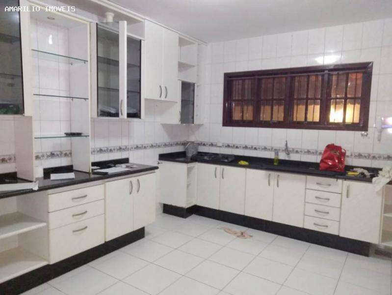 Casa à venda com 3 quartos, 450m² - Foto 8