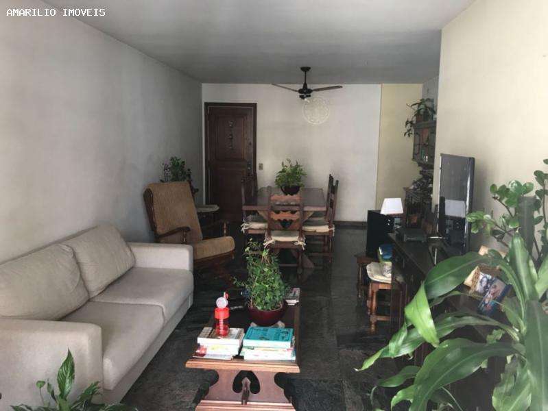 Apartamento à venda com 4 quartos, 135m² - Foto 2