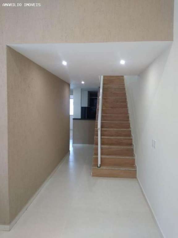 Casa à venda com 4 quartos, 240m² - Foto 5