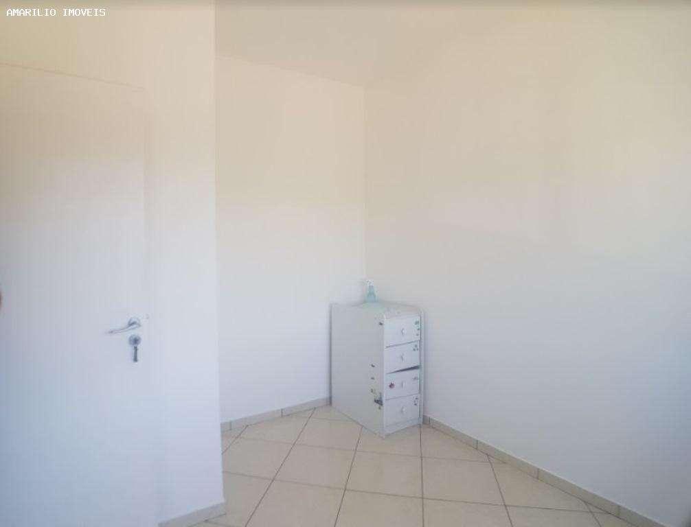 Casa à venda com 3 quartos, 180m² - Foto 10