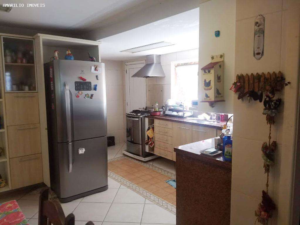 Casa à venda com 3 quartos, 550m² - Foto 15