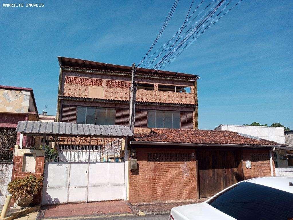 Casa à venda com 3 quartos, 360m² - Foto 1