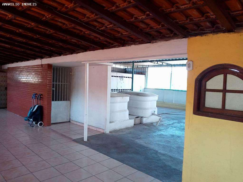 Casa à venda com 3 quartos, 360m² - Foto 20