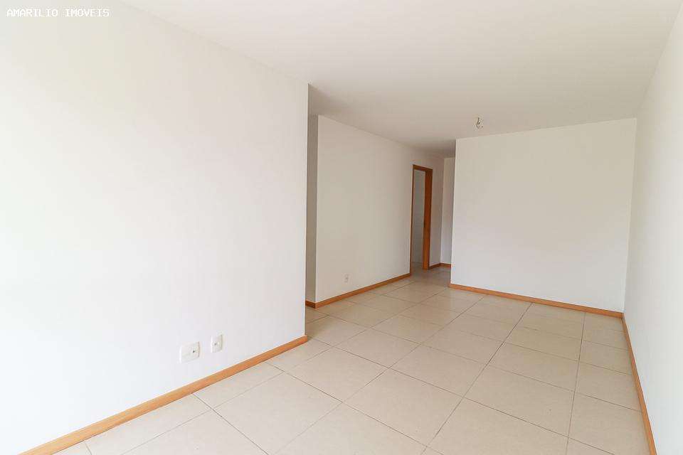 Apartamento à venda com 3 quartos - Foto 2