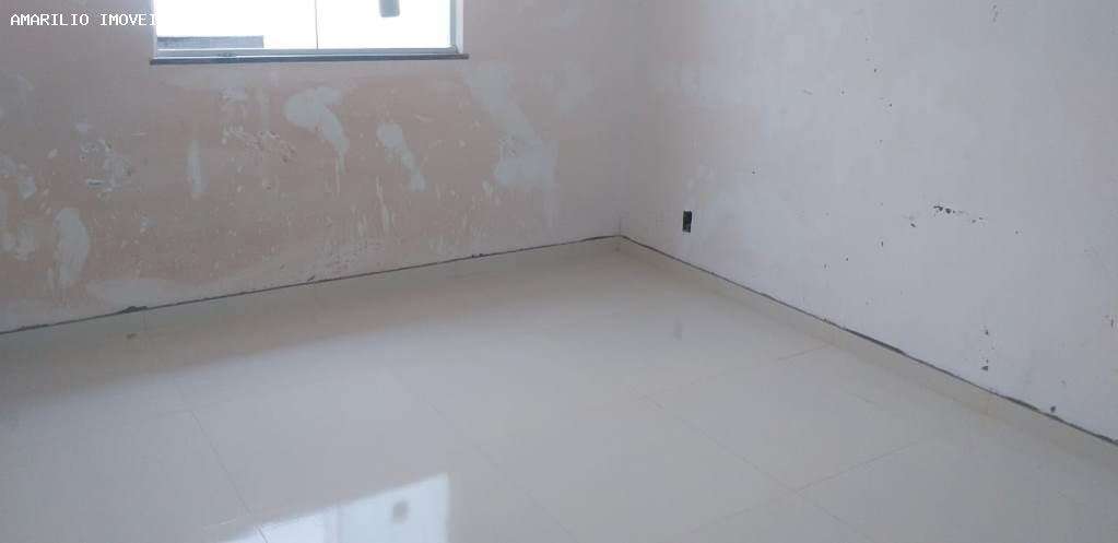 Casa à venda com 2 quartos, 240m² - Foto 2