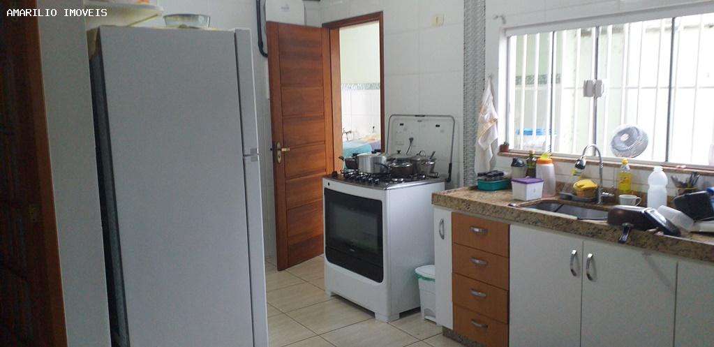 Casa à venda com 3 quartos, 480m² - Foto 7