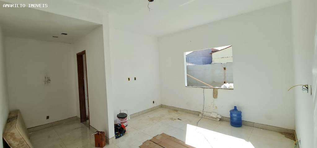 Casa à venda com 3 quartos, 240m² - Foto 17