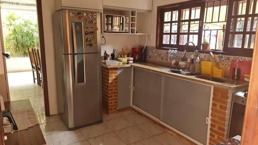 Casa à venda com 4 quartos, 360m² - Foto 9