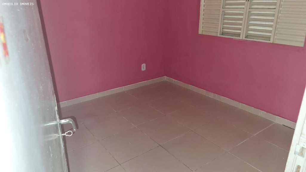 Casa à venda com 2 quartos, 180m² - Foto 6