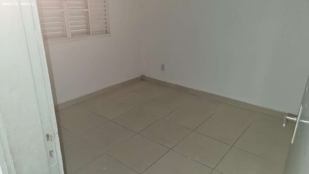 Casa à venda com 2 quartos, 180m² - Foto 5