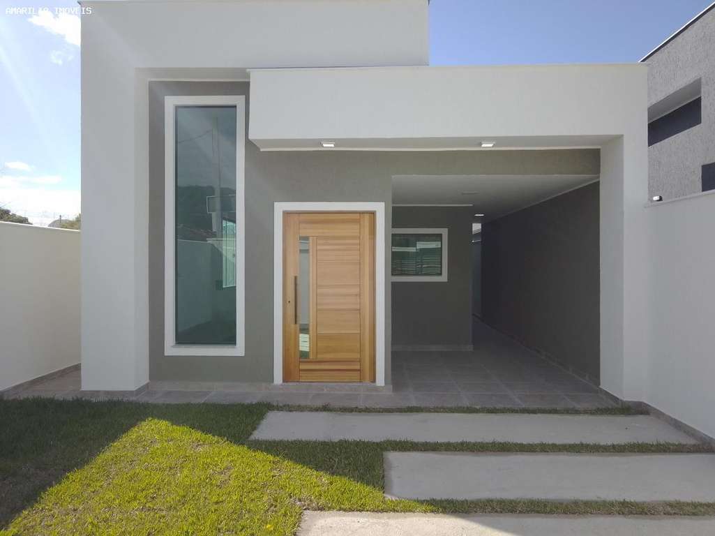 Casa à venda com 3 quartos, 300m² - Foto 1