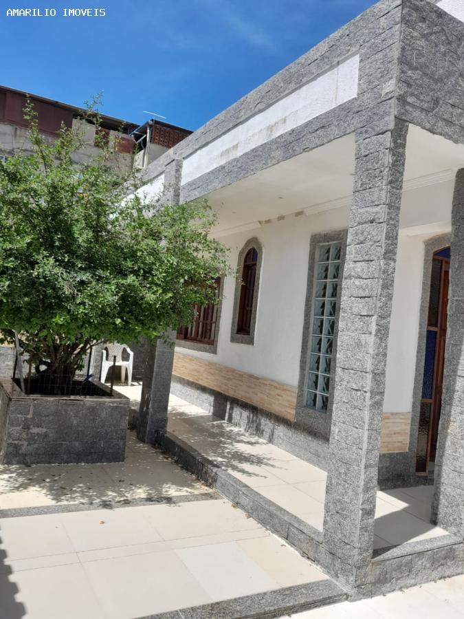 Casa à venda com 3 quartos, 360m² - Foto 1