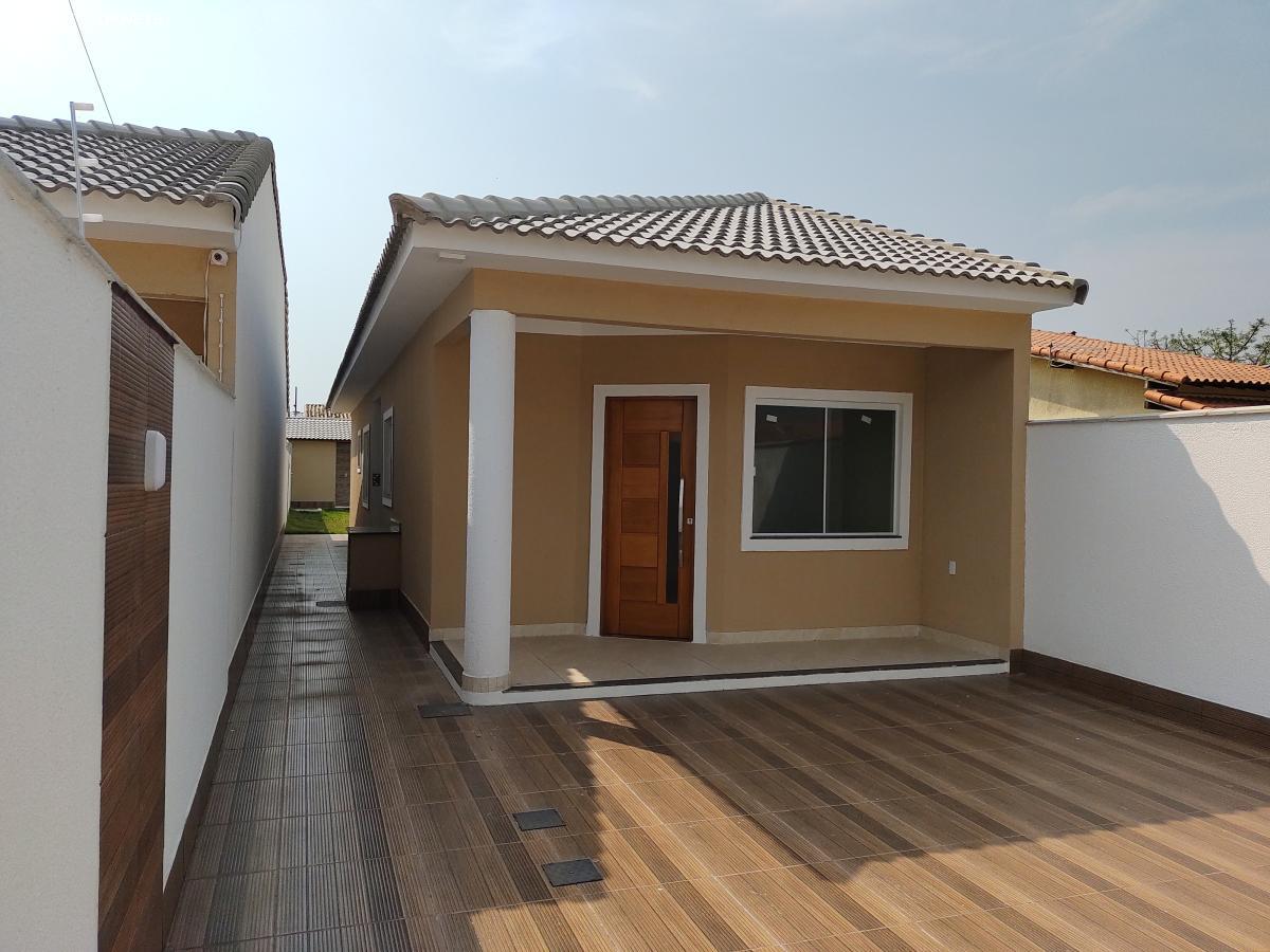 Casa à venda com 2 quartos, 220m² - Foto 1