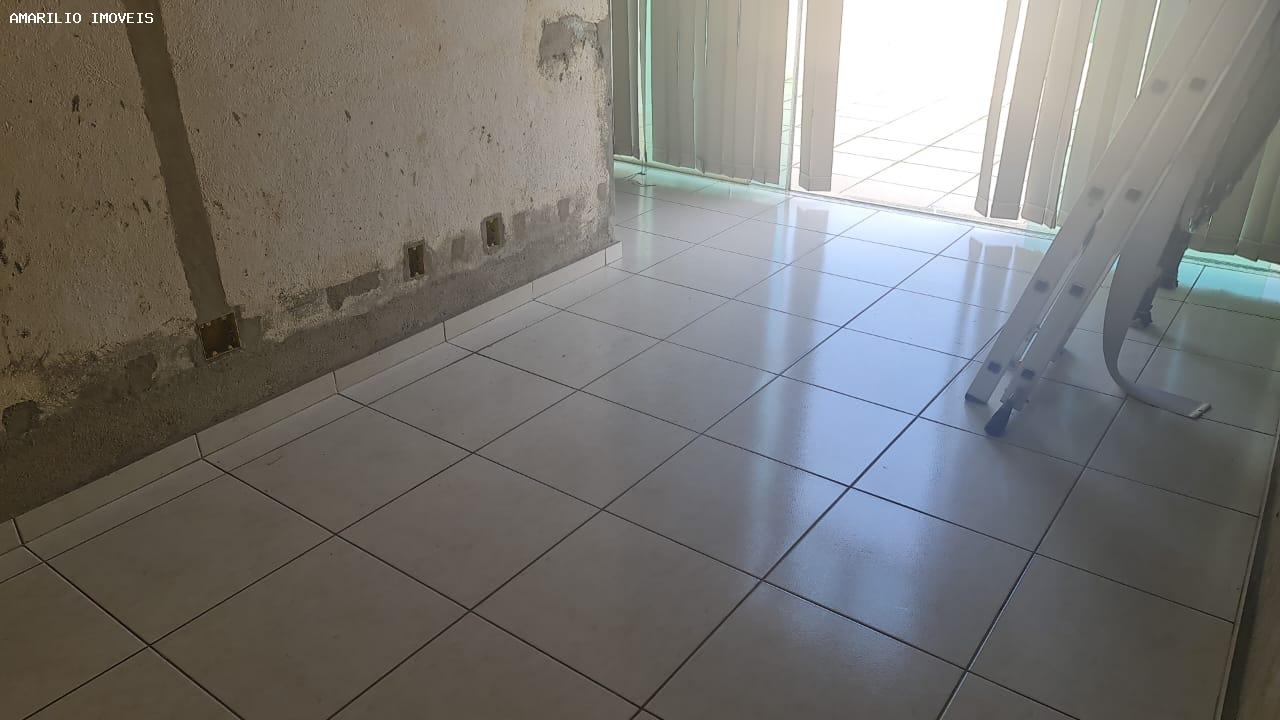 Casa à venda com 4 quartos, 250m² - Foto 13