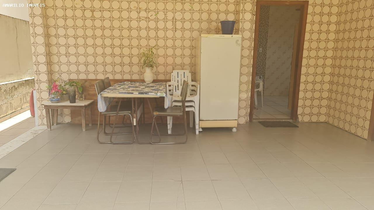 Casa à venda com 4 quartos, 250m² - Foto 17