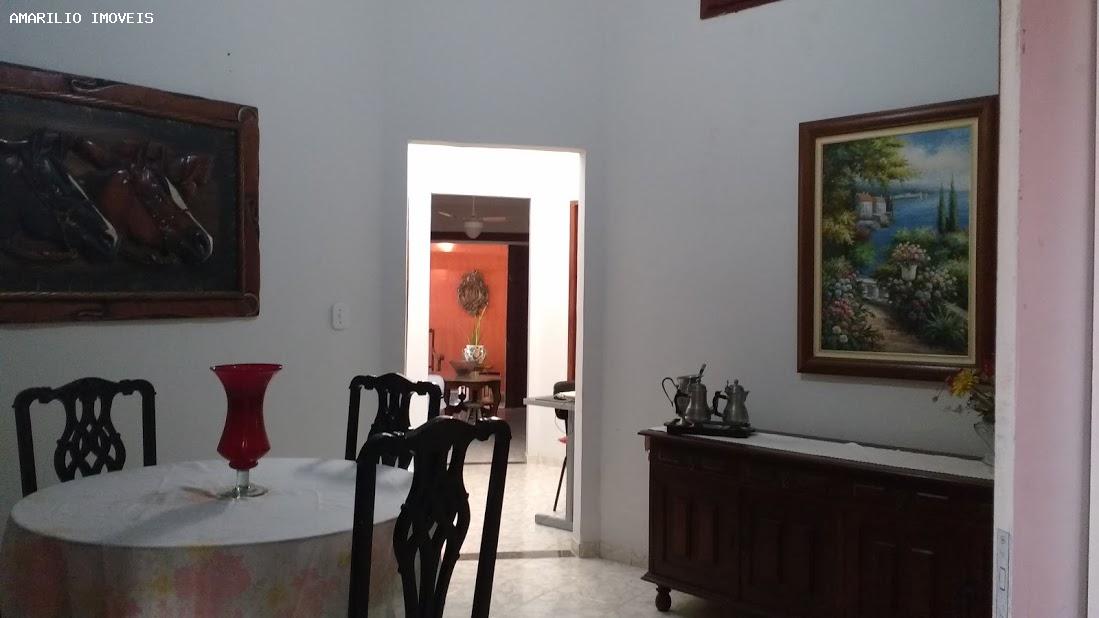 Casa à venda com 3 quartos, 450m² - Foto 9