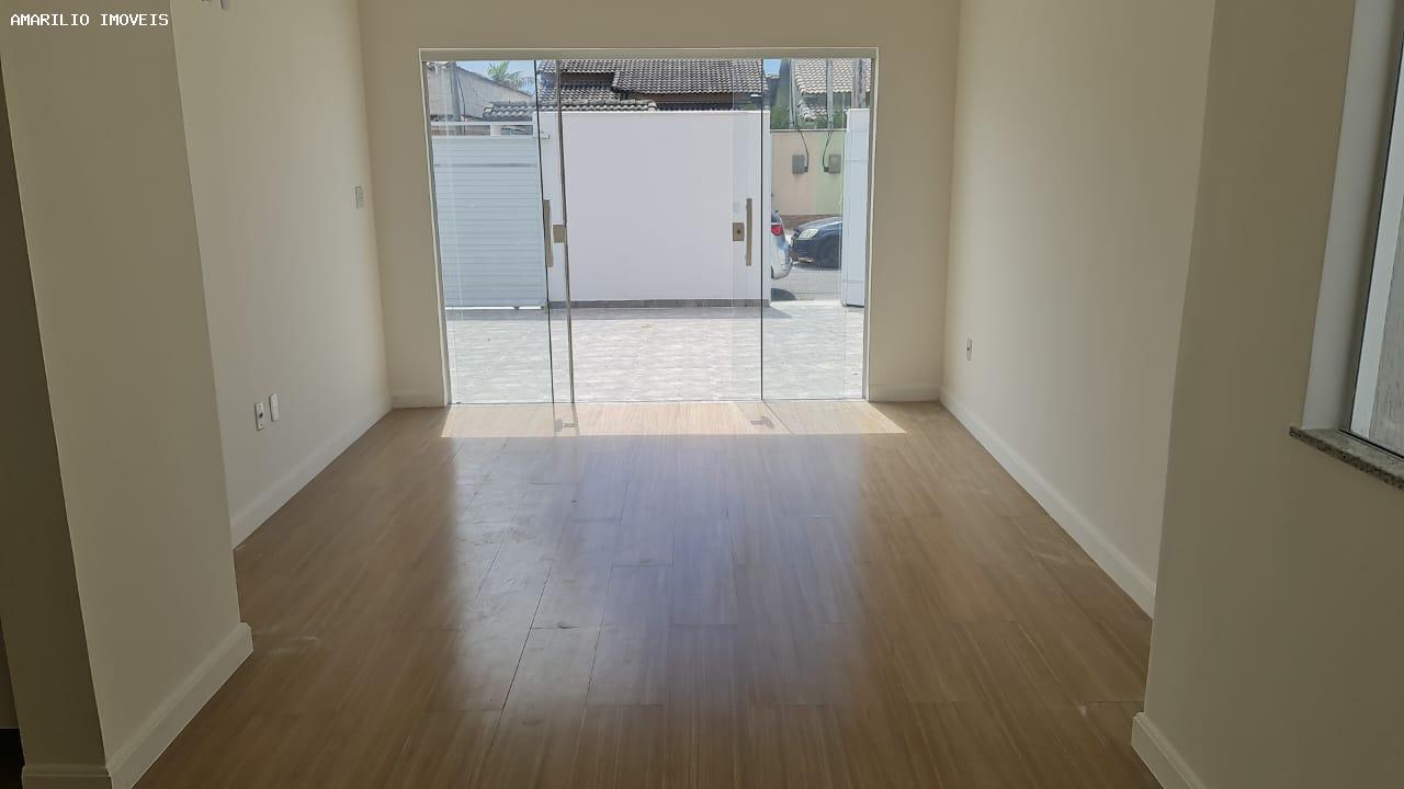 Casa à venda com 3 quartos, 300m² - Foto 3