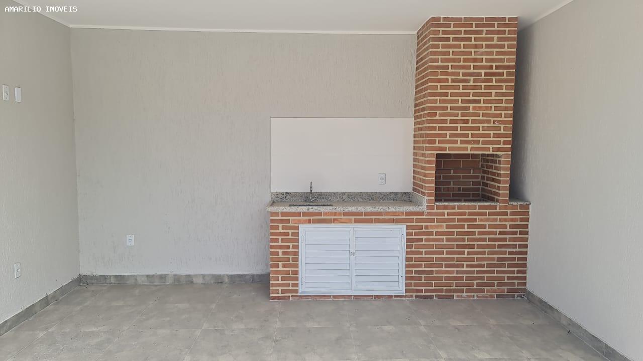 Casa à venda com 3 quartos, 300m² - Foto 13