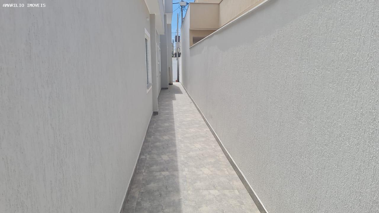 Casa à venda com 3 quartos, 300m² - Foto 17