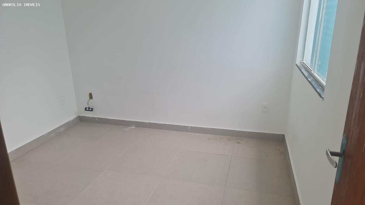 Casa à venda com 2 quartos, 70m² - Foto 14