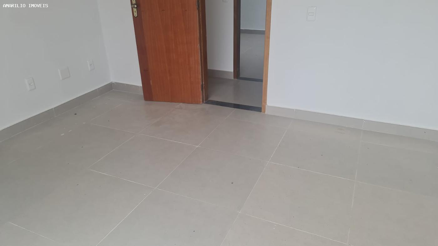 Casa à venda com 2 quartos, 70m² - Foto 12