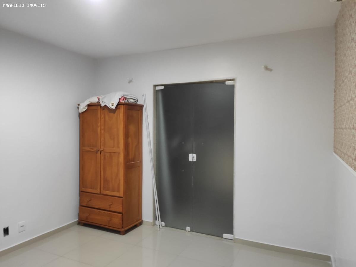 Casa à venda com 4 quartos, 396m² - Foto 12