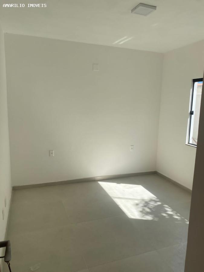 Casa à venda com 3 quartos, 240m² - Foto 4