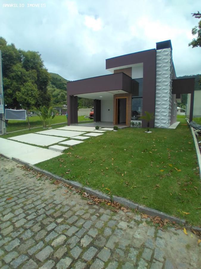 Casa à venda com 3 quartos, 360m² - Foto 1