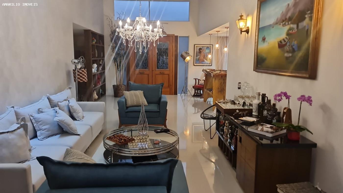 Casa à venda com 3 quartos, 730m² - Foto 4