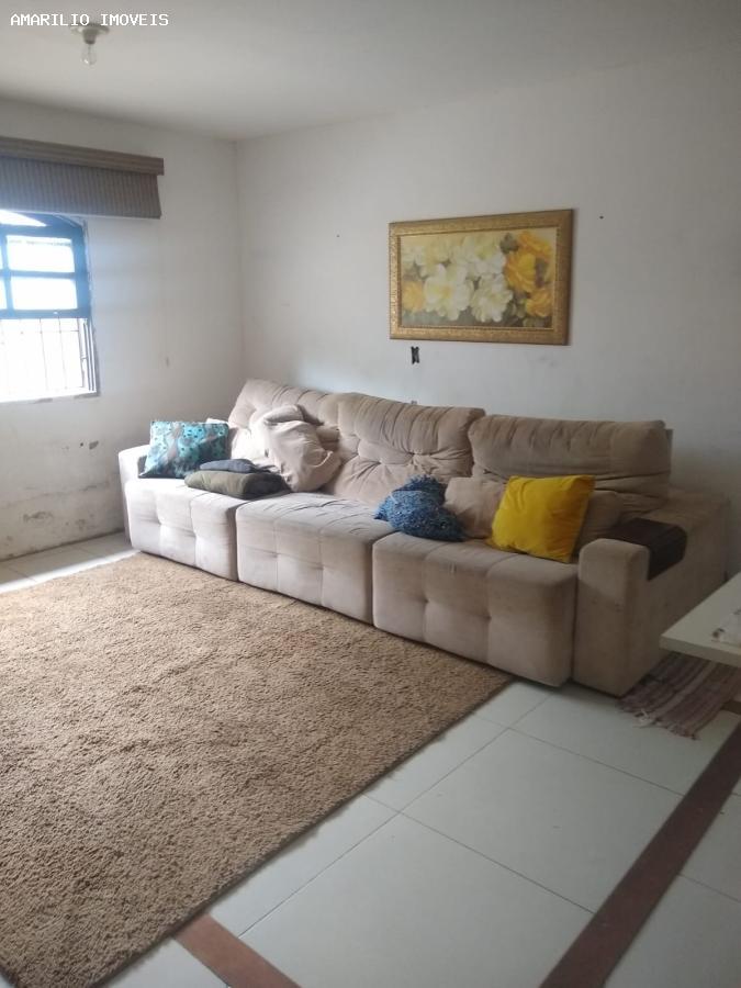 Casa à venda com 3 quartos, 800m² - Foto 2