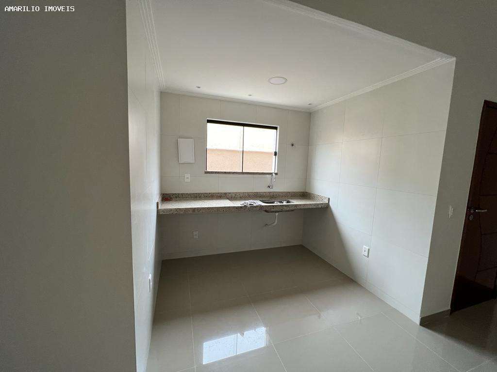 Casa à venda com 3 quartos, 240m² - Foto 9