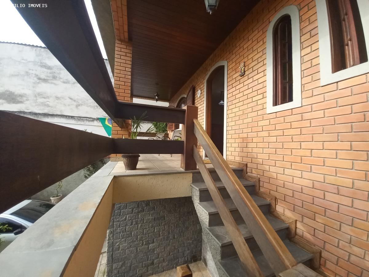 Casa à venda com 3 quartos, 360m² - Foto 23