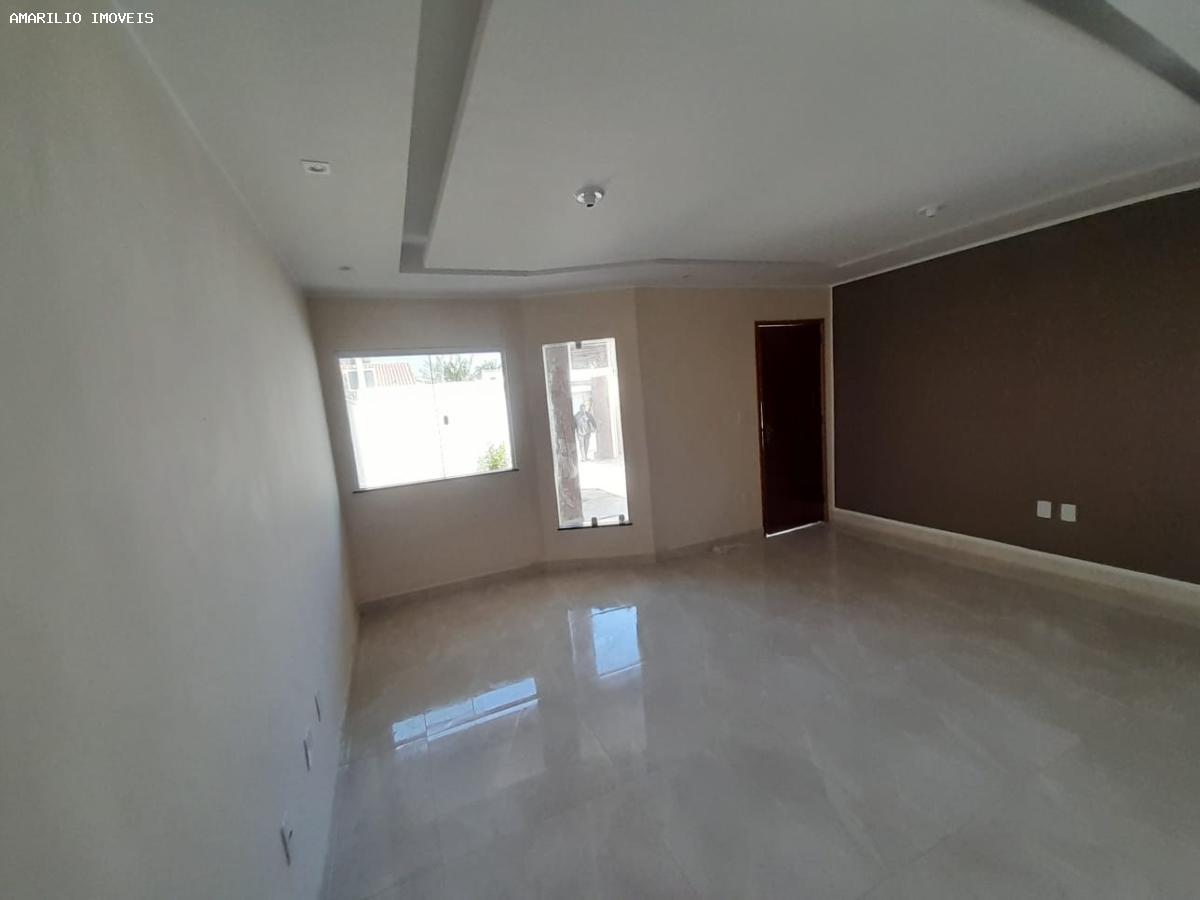 Casa à venda com 2 quartos, 220m² - Foto 2