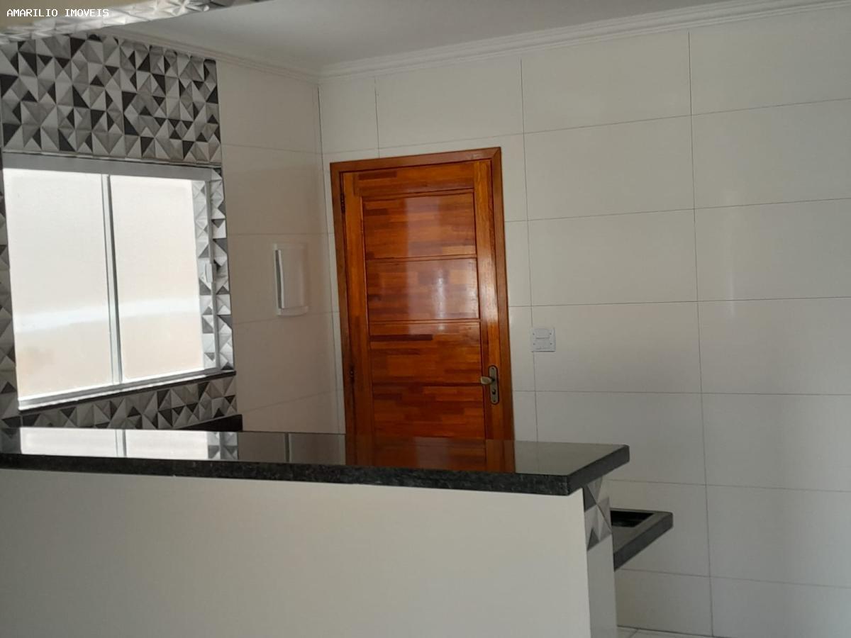 Casa à venda com 2 quartos, 220m² - Foto 6