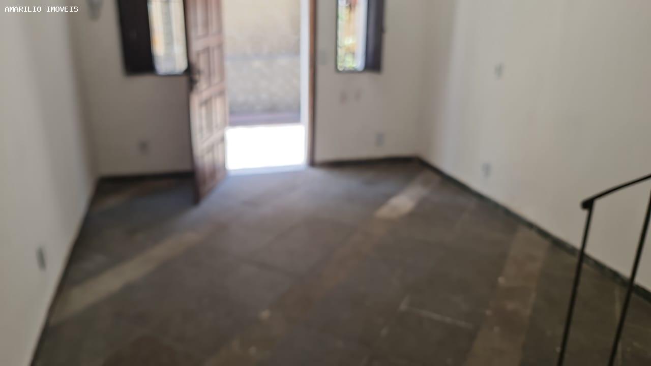 Casa à venda com 2 quartos, 180m² - Foto 5