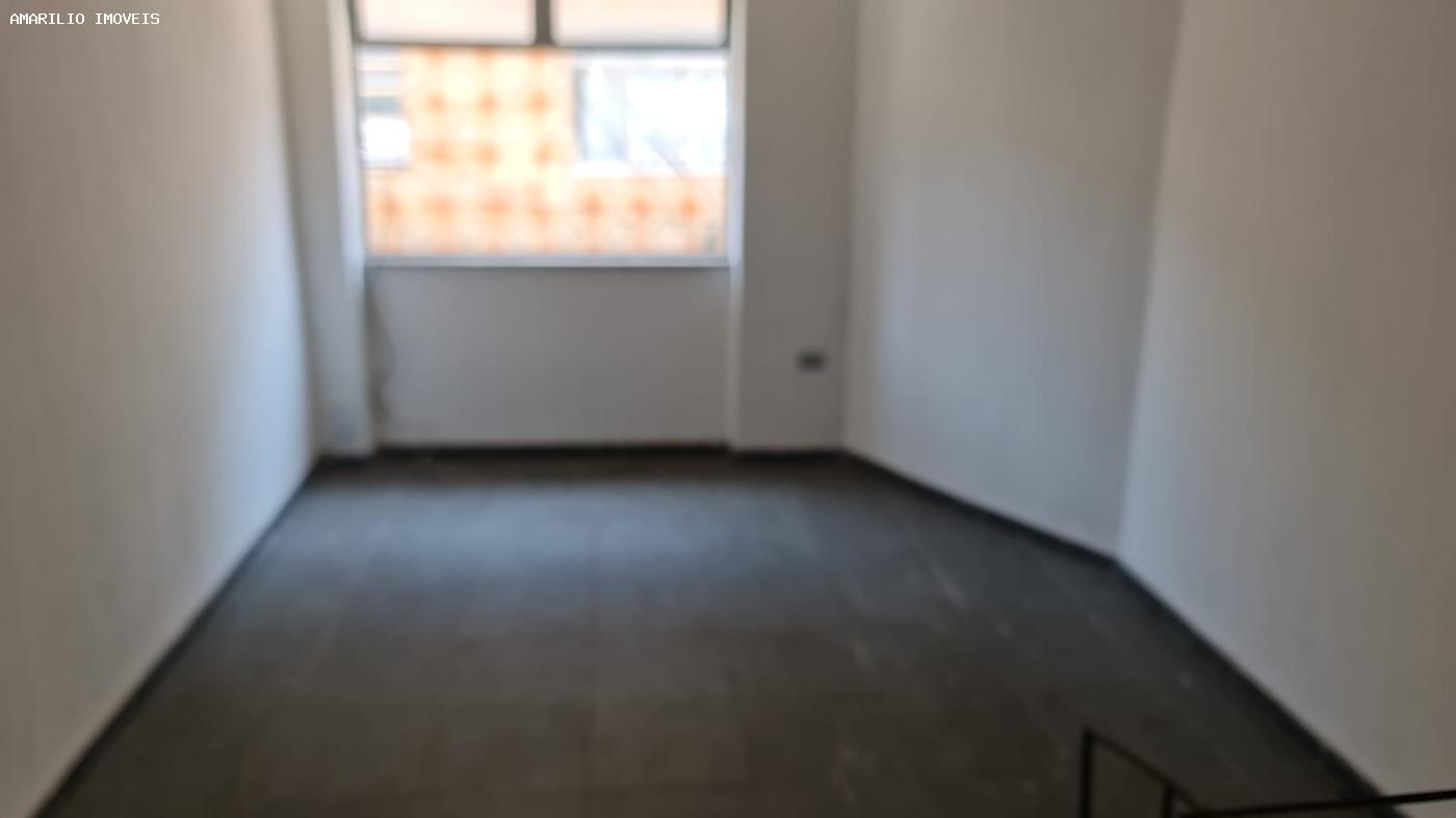 Casa à venda com 2 quartos, 180m² - Foto 10