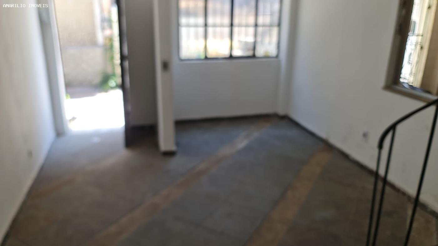 Casa à venda com 2 quartos, 180m² - Foto 20