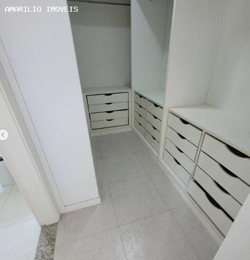 Casa à venda com 4 quartos, 360m² - Foto 12