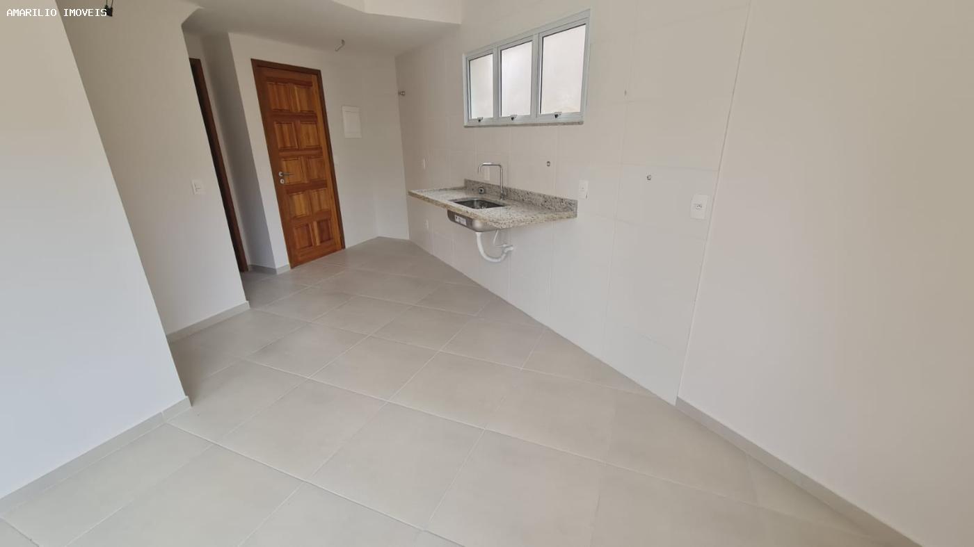 Casa à venda com 2 quartos, 189m² - Foto 7