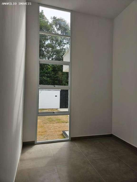 Casa à venda com 3 quartos, 225m² - Foto 4