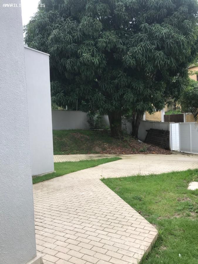 Casa à venda com 3 quartos, 326m² - Foto 3