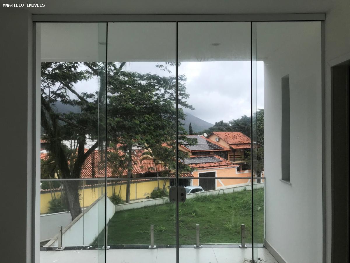 Casa à venda com 3 quartos, 326m² - Foto 9