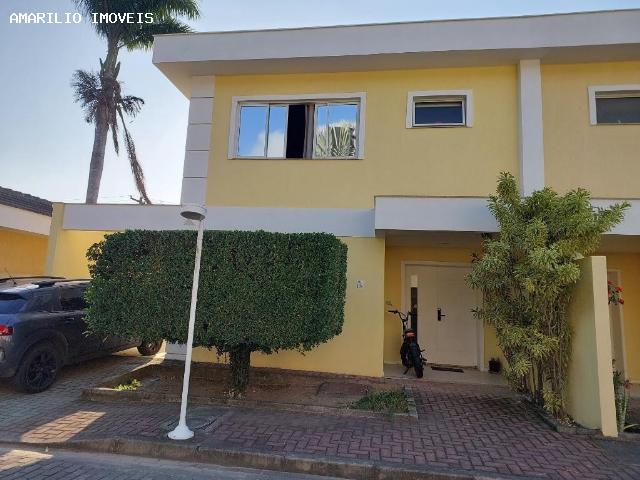 Casa à venda com 3 quartos, 180m² - Foto 1